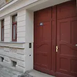 Adoreo Apartments & Suites